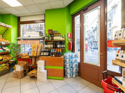 Locale commerciale in Via Magenta 57 - Torino