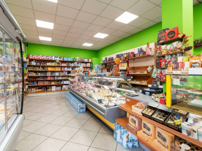 Locale commerciale in Via Magenta 57 - Torino