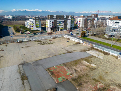 Complesso industriale in Via Pininfarina 14/18 - Grugliasco (TO)