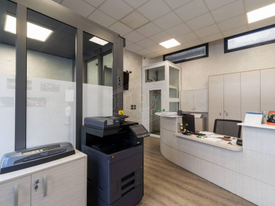 Locale commerciale in via Bainsizza, 6-Torino