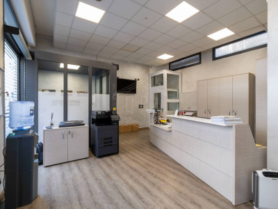 Locale commerciale in via Bainsizza, 6-Torino