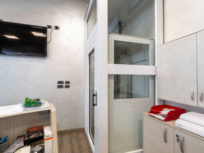 Locale commerciale in via Bainsizza, 6-Torino