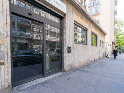 Locale commerciale in via Bainsizza, 6-Torino