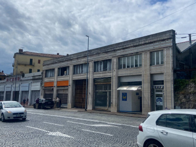 Locale commerciale in Corso Nigra 78 - Ivrea (TO)