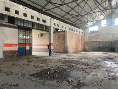 Locale commerciale in Corso Nigra 78 - Ivrea (TO)