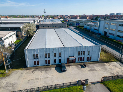 Capannone industriale in La Loggia (TO)