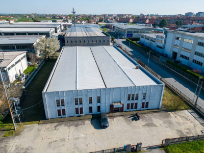 Capannone industriale in La Loggia (TO)