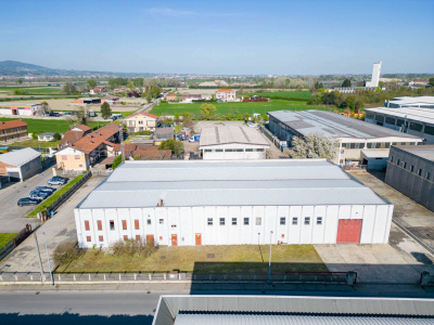 Capannone industriale in La Loggia (TO)