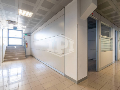 Immobile direzionale in Via Perugia, 56 - Torino