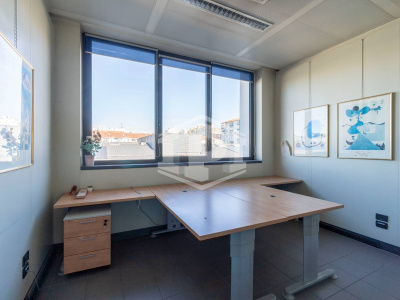 Immobile direzionale in Via Perugia, 56 - Torino