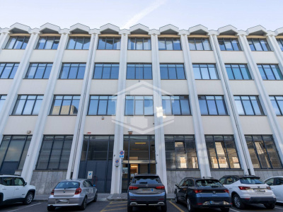 Immobile direzionale in Via Perugia, 56 - Torino