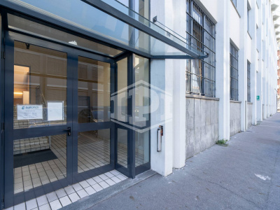 Immobile direzionale in Via Perugia, 56 - Torino