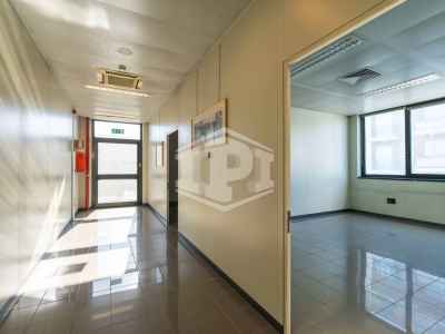 Immobile direzionale in Via Perugia, 56 - Torino