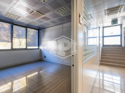 Immobile direzionale in Via Perugia, 56 - Torino