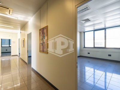 Immobile direzionale in Via Perugia, 56 - Torino