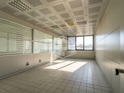 Immobile direzionale in Via Perugia, 56 - Torino