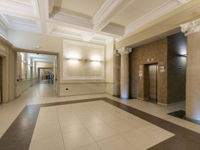 Ufficio direzionale in Via Confienza 10 - Torino