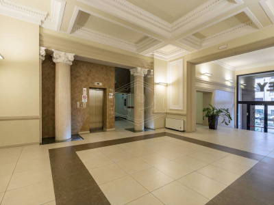 Ufficio direzionale in Via Confienza 10 - Torino