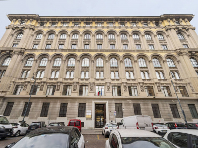 Ufficio direzionale in Via Confienza 10 - Torino