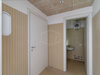 Ufficio direzionale in Via Confienza 10 - Torino