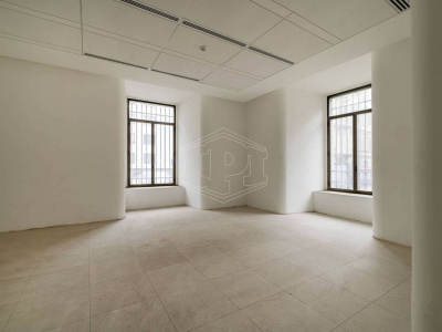 Ufficio direzionale in Via Confienza 10 - Torino