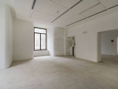 Ufficio direzionale in Via Confienza 10 - Torino