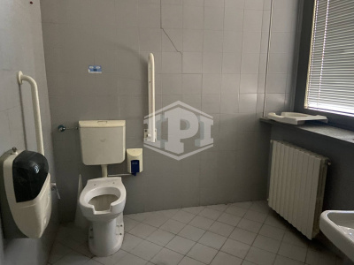 Locale commerciale Corso Alessandria, 2 - Asti