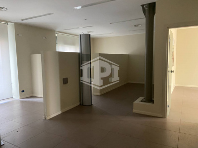 Locale commerciale Corso Alessandria, 2 - Asti