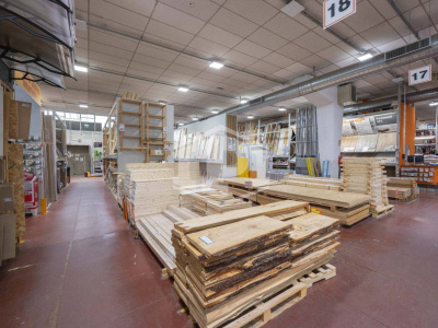 Edificio commerciale in Via Circonvallazione Nuova, 22 Rimini