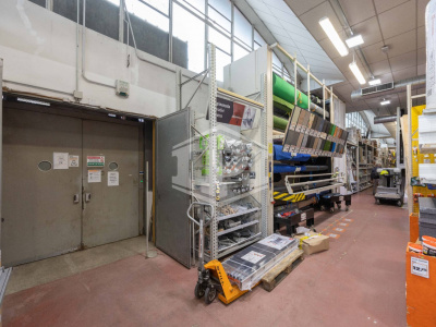 Edificio commerciale in Via Circonvallazione Nuova, 22 Rimini