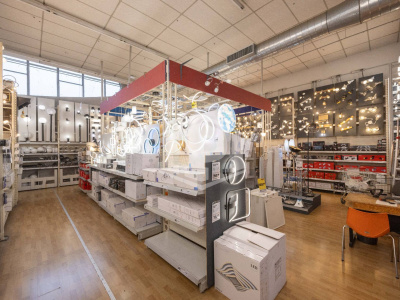 Edificio commerciale in Via Circonvallazione Nuova, 22 Rimini