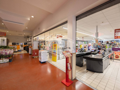 Edificio commerciale in Via Circonvallazione Nuova, 22 Rimini