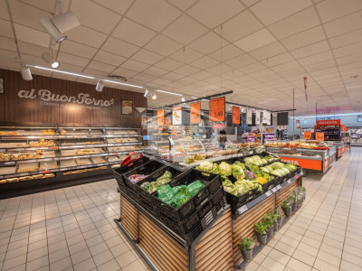 Edificio commerciale in Via Circonvallazione Nuova, 22 Rimini