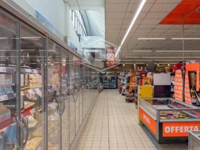 Edificio commerciale in Via Circonvallazione Nuova, 22 Rimini