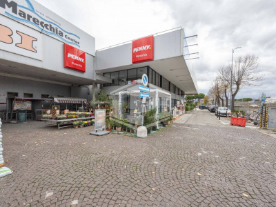 Edificio commerciale in Via Circonvallazione Nuova, 22 Rimini