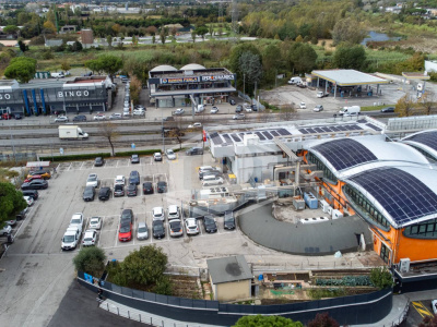 Edificio commerciale in Via Circonvallazione Nuova, 22 Rimini