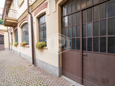 Basso Fabbricato in strada del Lionetto, 29 - Torino (TO)