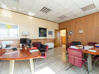 Ufficio direzionale in strada della Cebrosa, 86 - Torino