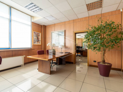 Ufficio direzionale in strada della Cebrosa, 86 - Torino