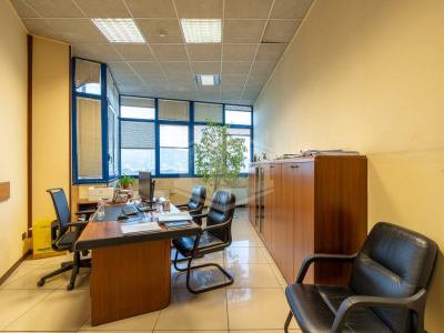 Ufficio direzionale in strada della Cebrosa, 86 - Torino
