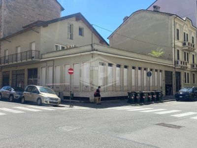 Locale commerciale in Via Bianzè 27 Torino