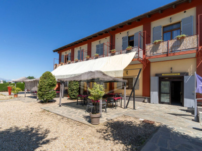 Complesso polifunzionale in Strada Palazzetto, 9 Poirino (TO)