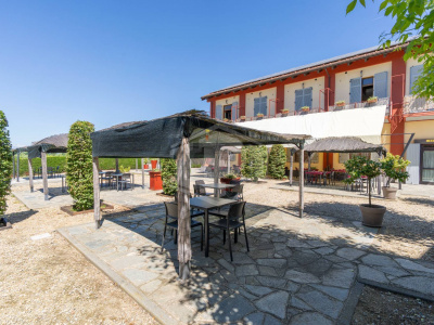 Complesso polifunzionale in Strada Palazzetto, 9 Poirino (TO)