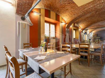 Complesso polifunzionale in Strada Palazzetto, 9 Poirino (TO)