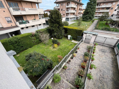 Villa con giardino in Via Della Pace 1/G - Carpiano (MI)