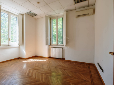 Palazzina cielo terra in Via Washington 22 - Milano (MI)