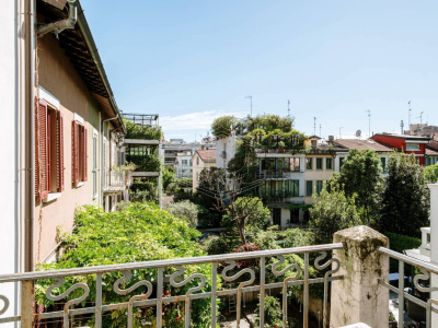 Palazzina cielo terra in Via Washington 22 - Milano (MI)