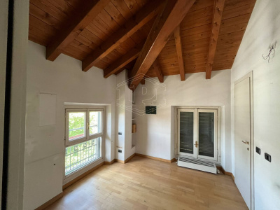 Palazzina cielo terra in Via Washington 22 - Milano (MI)