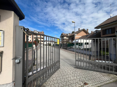 Villa con giardino in Classe En. A2 in Via della Pace  - Carpiano (MI)