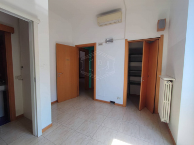 Trilocale in Viale Trento Trieste 25 - Lodi (LO)